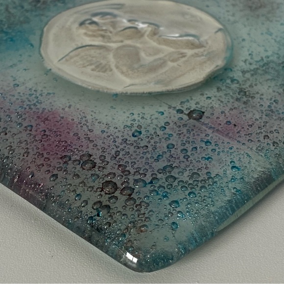 Fused Art Glass Wall Hanging Cherub Cupid Angel Plaque Blue Green 5.25” Square - Picture 9 of 16